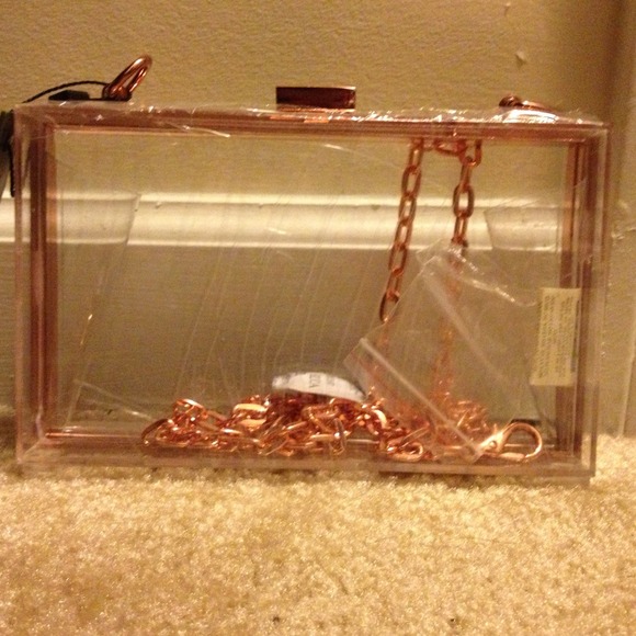 Clear clutch