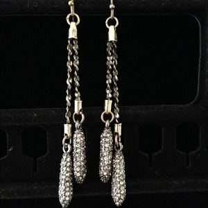 ✨✨SOLD!!✨✨ lia sophia earrings
