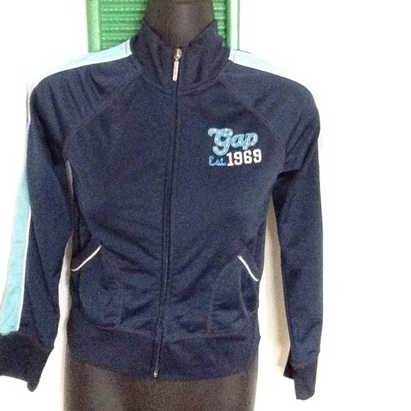 GAP FITNESS SWEATSHIRT