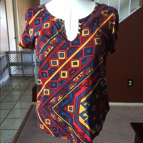 Lucky Brand Geometrical multi colored tee.