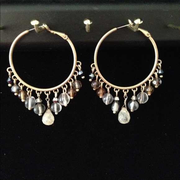 ✨✨SOLD✨✨Lia sophia hoop earrings