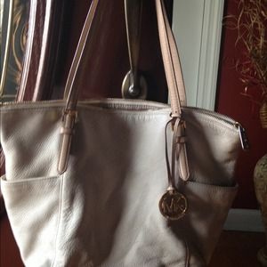 Michael kors purse/pink coach