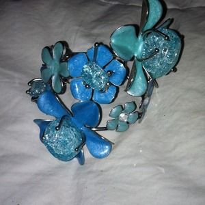 Shades of blue flower cuff
