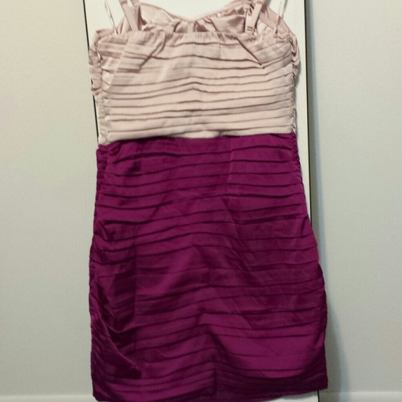 Express Ruched Dress - Picture 2 of 3