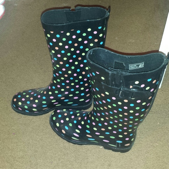 Rain boots 💦💦💧