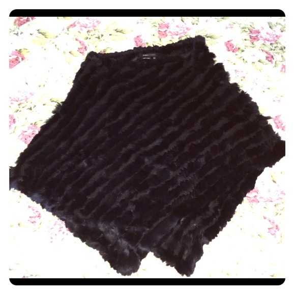 Black BCBG MaxAzria poncho with rabbit fur