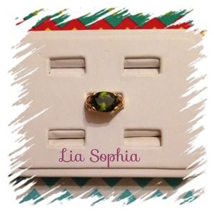 🚨Lia Sophia Ring ❤️SOLD❤️