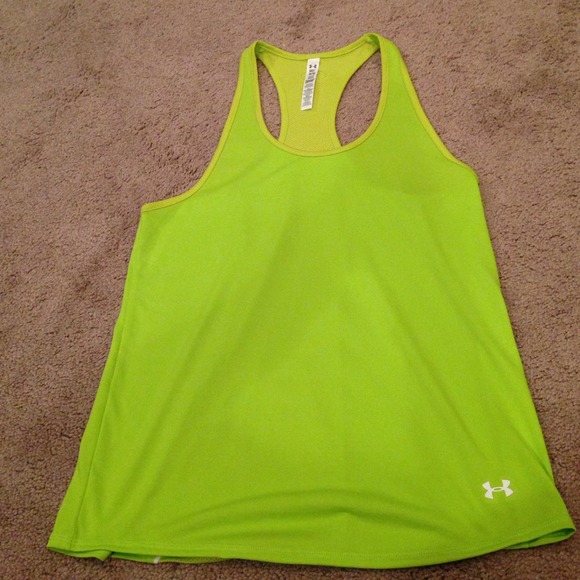 Sold!!NWOT under armour tank