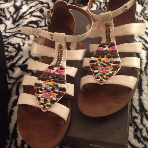 Sandals - Picture 2 of 3