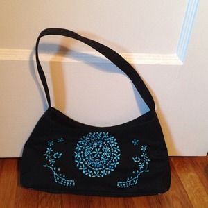 A beautiful handbag🚫NO TRADES🚫