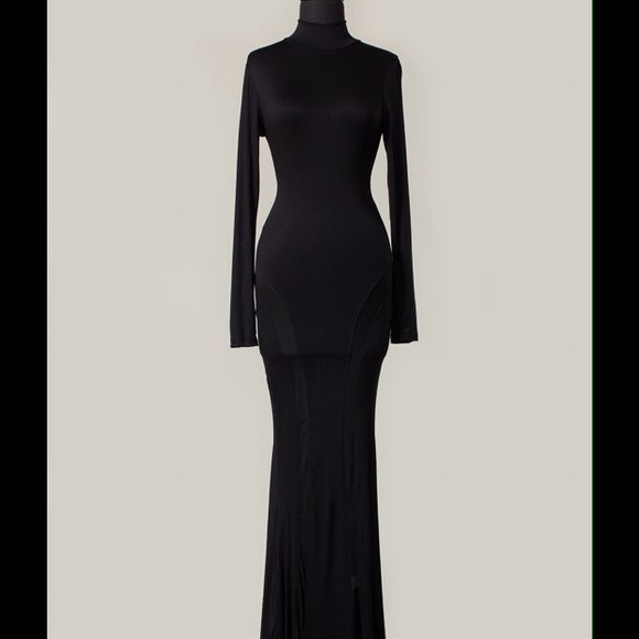 Maxi Dress with Open Back - Picture 3 of 4