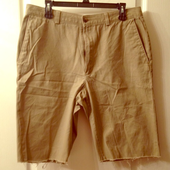 mens cut off khaki shorts