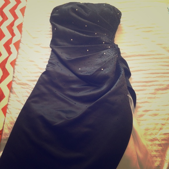 Prom/pageant dress - Picture 1 of 4