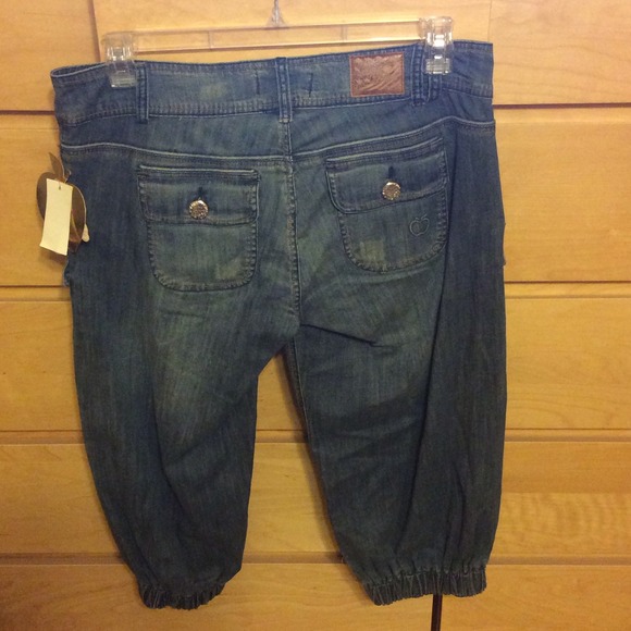 Apple Bottoms Jeans - Picture 3 of 4