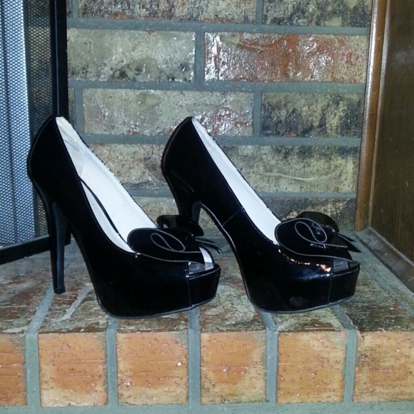 NEVER WORN!