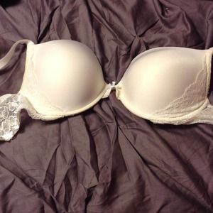 Victoria secret bra, white and lace