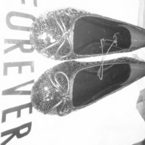 Black sparkly flats