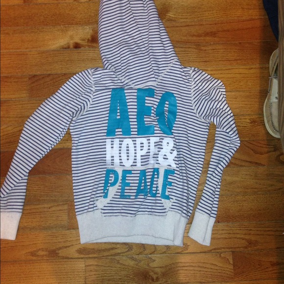 American eagle sweatshirt
