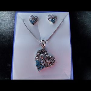 Aquamarine heart necklace set