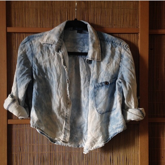 Cropped acids wash top
