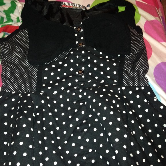 Polkadot pelbum shirt💢💢sale only today