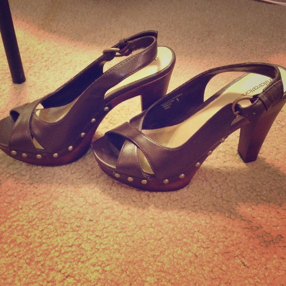 Brown high heel shoes