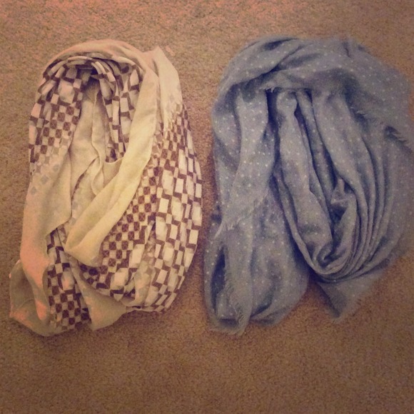 ❌SOLD❌Two NWT scarf bundle - Picture 1 of 3