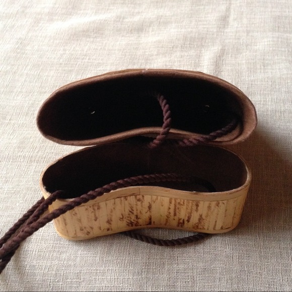 {Lady Flask Bag} - Picture 3 of 3