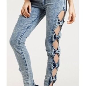 Side bow jeans