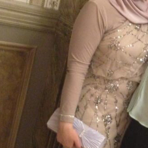 Evening dress - Picture 1 of 4