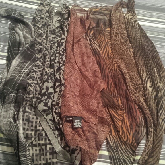 Neck scarves
