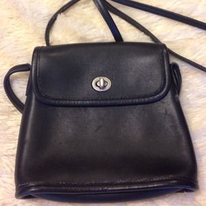 Black vintage COACH purse.