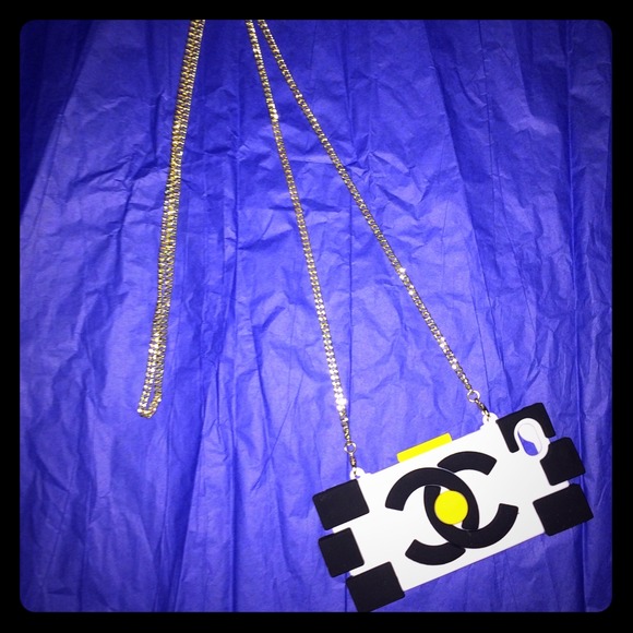 Chanel IPhone 5 case / cover  pre-order!