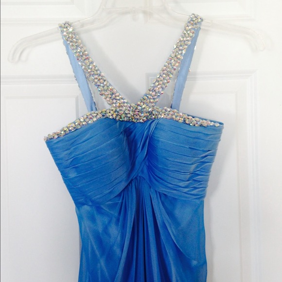 Prom dress! - Picture 2 of 4