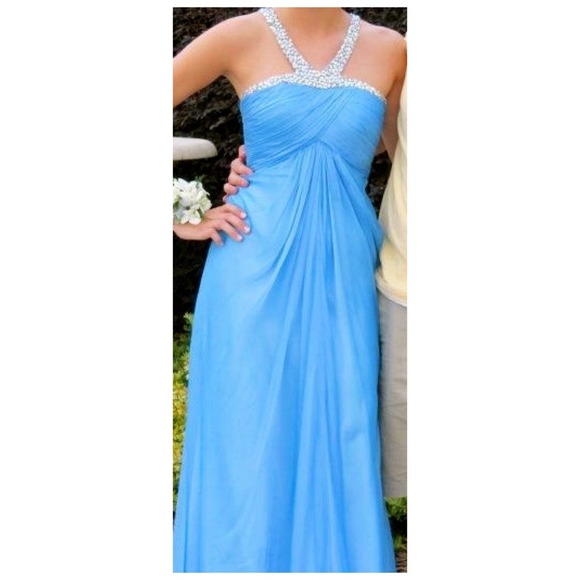 Prom dress! - Picture 4 of 4