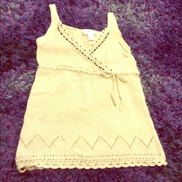 Ann Taylor Loft of white sleeveless top size XS