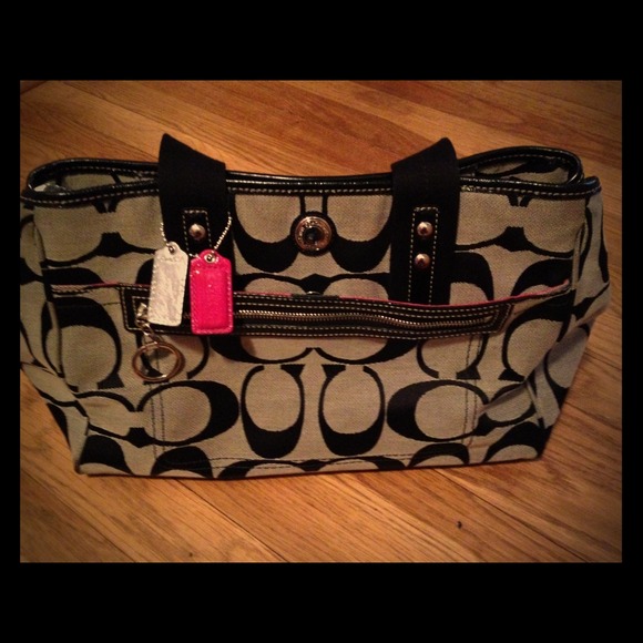 Coach Handbags - Authentic Coach Handbag