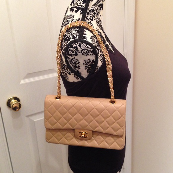 🚫SOLD!! Authentic Chanel Beige Double Flap GHW - Picture 3 of 4