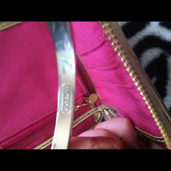 ⚡️FLASH SALE⚡️COACH BANGLE 😍 - Picture 2 of 3