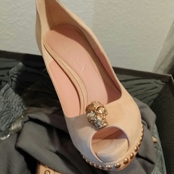 McQueen shoes - Picture 2 of 2