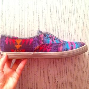 Tribal print KEDS