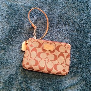 Coach wristlet (Authentic!)