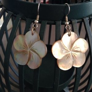 Floral shell earrings