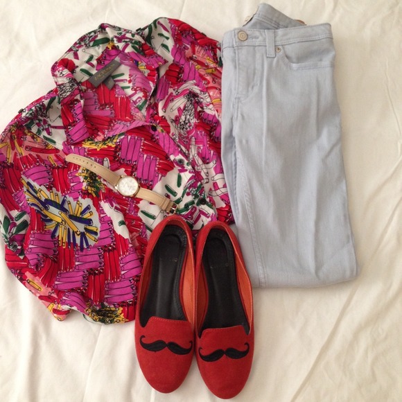 Vintage Lipstick Print Button Up