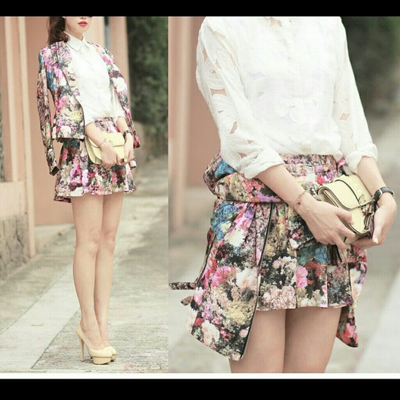New Hollow Floral lace Organza top SizeS/M