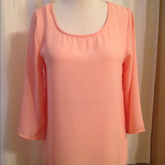 Light Peachy Pink Everly Top NWT - Picture 1 of 3