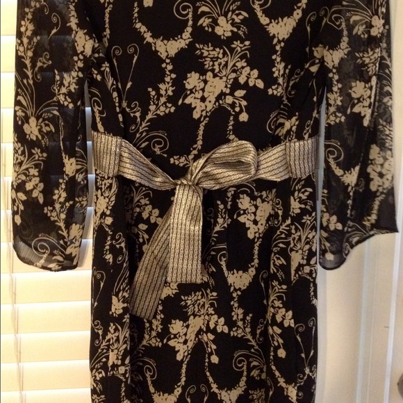 Gorgeous blouse by NY Collection-Sz S - Picture 4 of 4