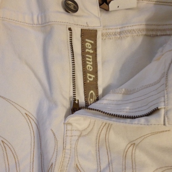 NWOT white jeans-AWESOME appliqué! Sz 11 - Picture 3 of 4