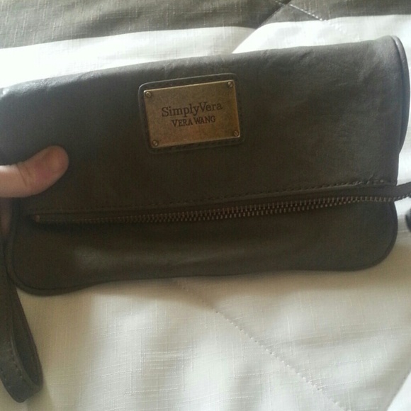 Simply Vera clutch