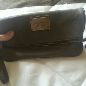 Simply Vera clutch